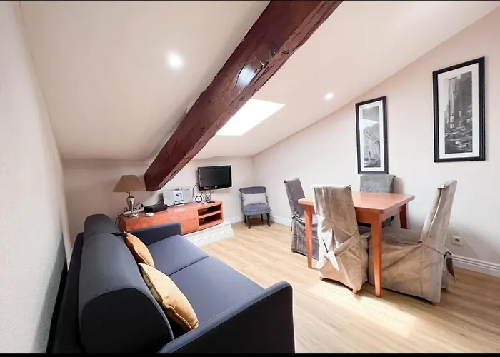 Appartement, Proche Du Palais Des Festivals, Et Commerces * Cannes